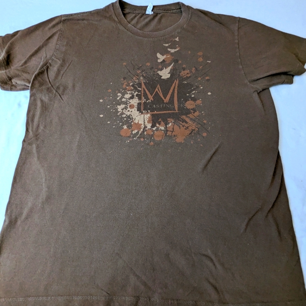 Casting Crowns Awesome Concert Tee Brown with Crown/Flying Doves graphic.  Large